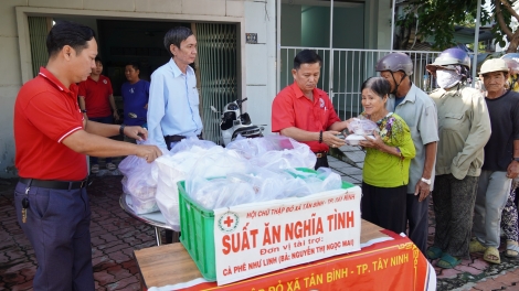 “Bếp ăn nghĩa tình” - Mô hình ý nghĩa đối với người nghèo