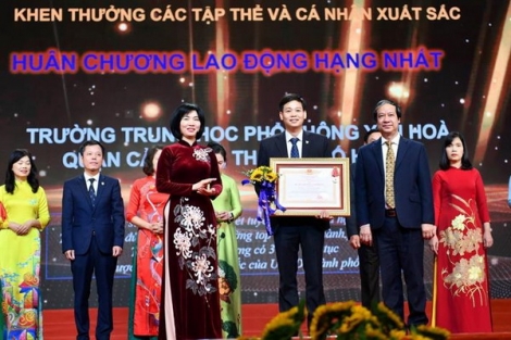 Trọng trách vinh quang của nghề giáo