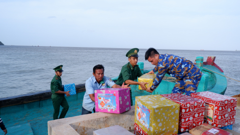 Bài 2: Một lòng vì biển đảo quê hương