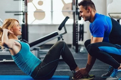 PT phòng Gym là gì? Tập với huấn luyện viên cá nhân giá bao nhiêu?