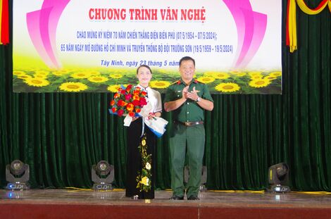 Trung đoàn 5: Tổ chức giao lưu văn nghệ phục vụ cán bộ, chiến sĩ