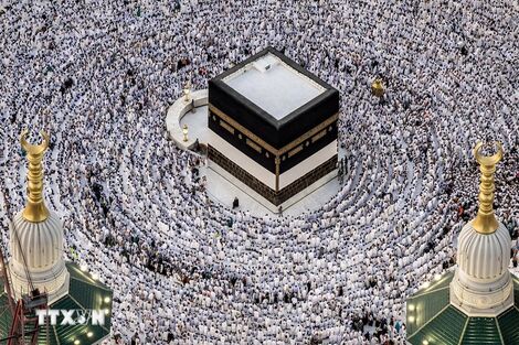 Hàng triệu người vượt nắng nóng dự lễ hành hương Hajj ở Saudi Arabia